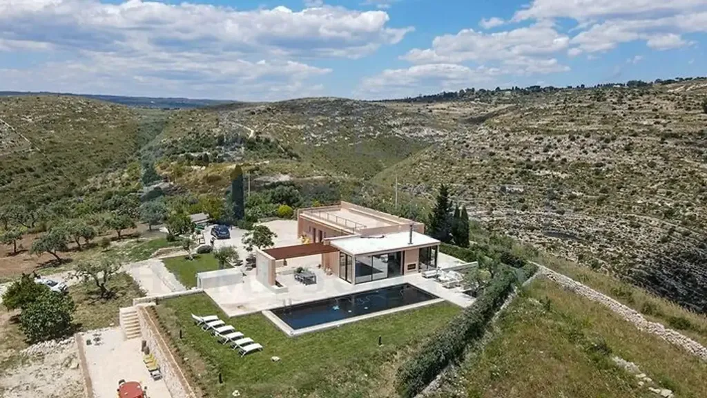 Õhuvaade - Baroque Villa with Pool in Noto