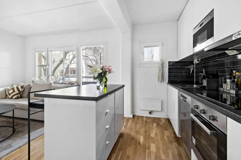 Köök - Apartment with Balcony in Kista