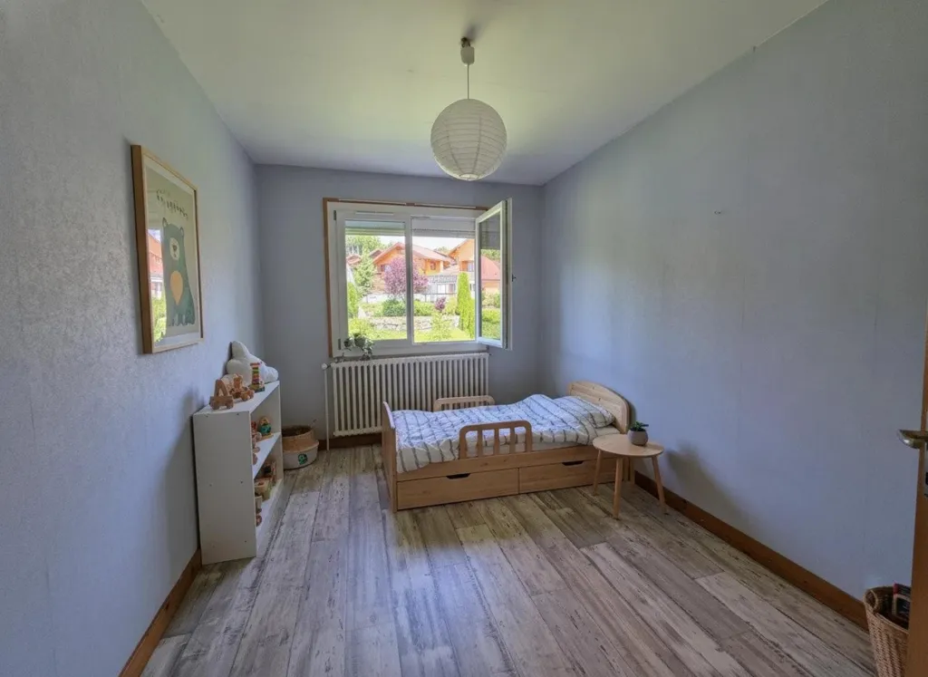 Bedrooms - 1970s House with Studio in Morbier