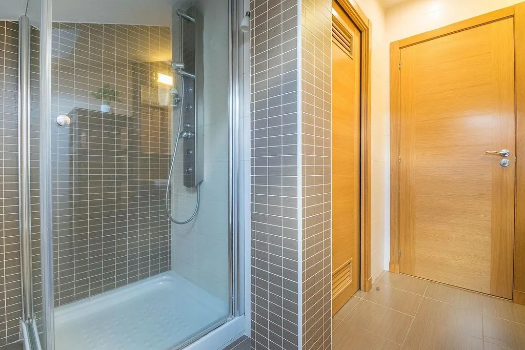Salles de bain - T4 Apartment with Garage in Cambre