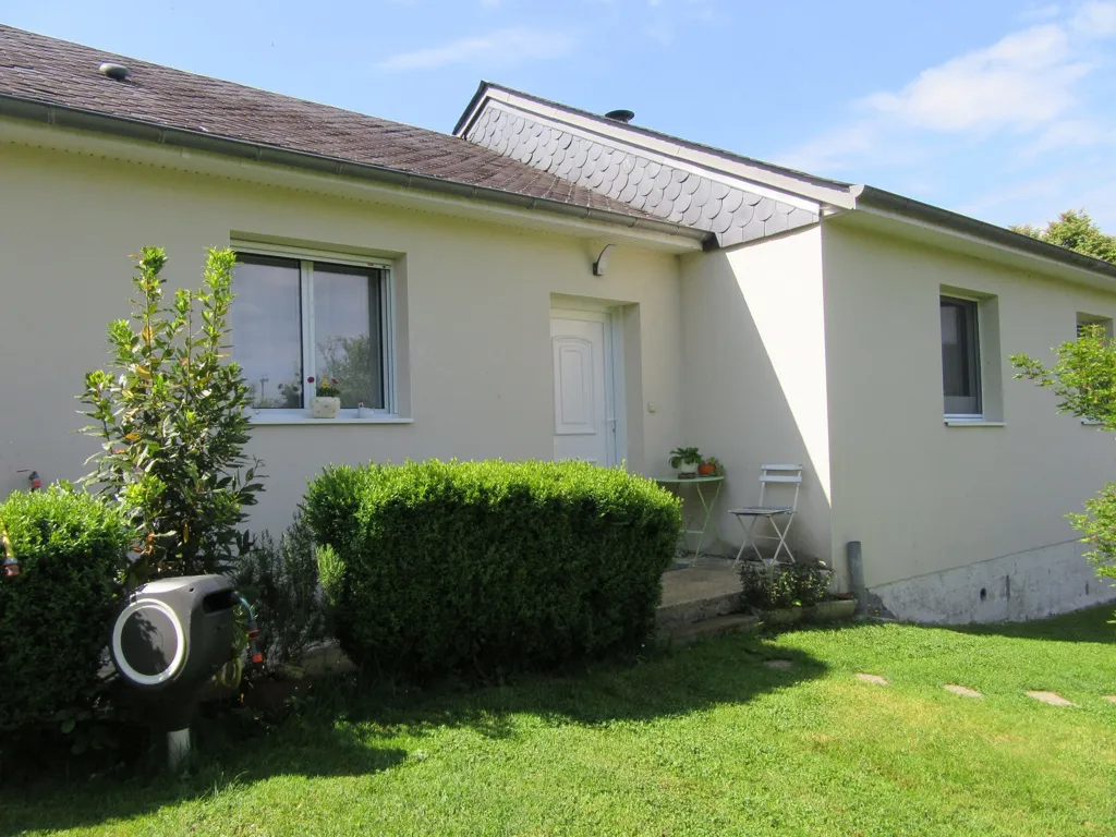 Exterior - Contemporary Villa with Garden in Nauviale