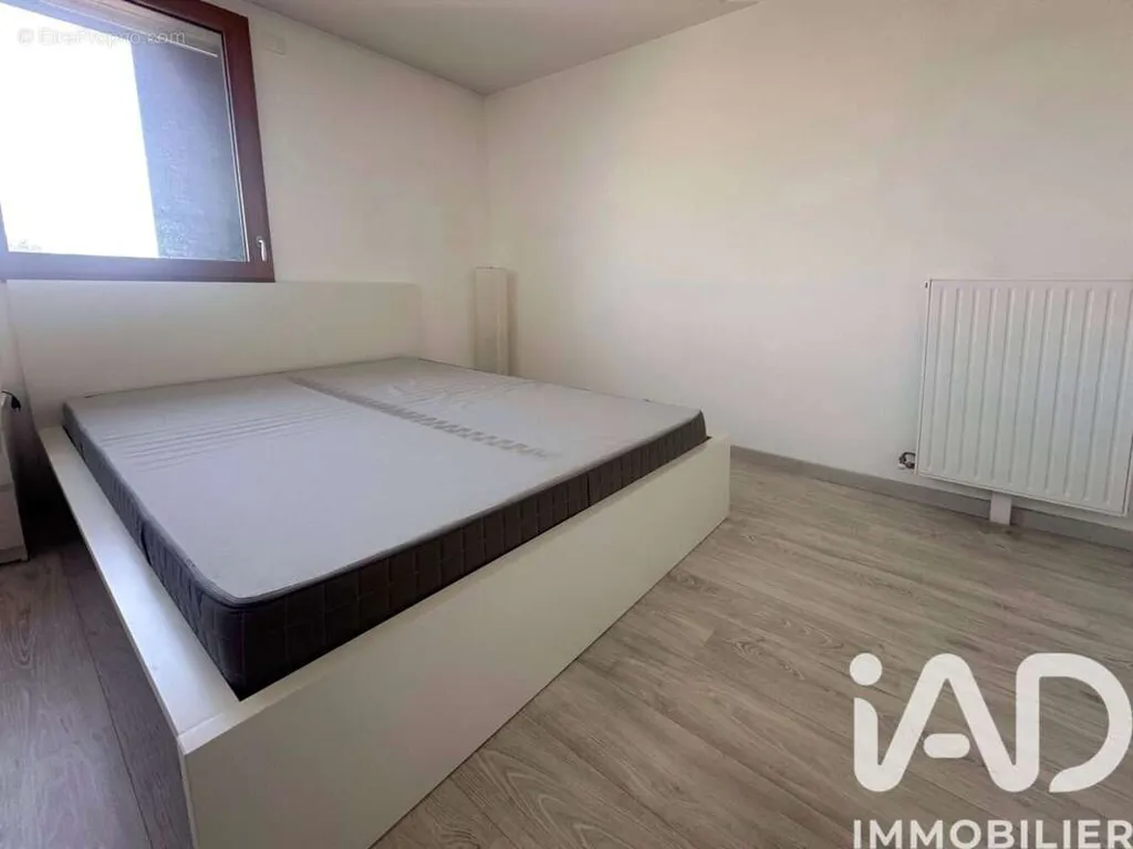 3-toaline korter asukohas Bretigny-Sur-Orge