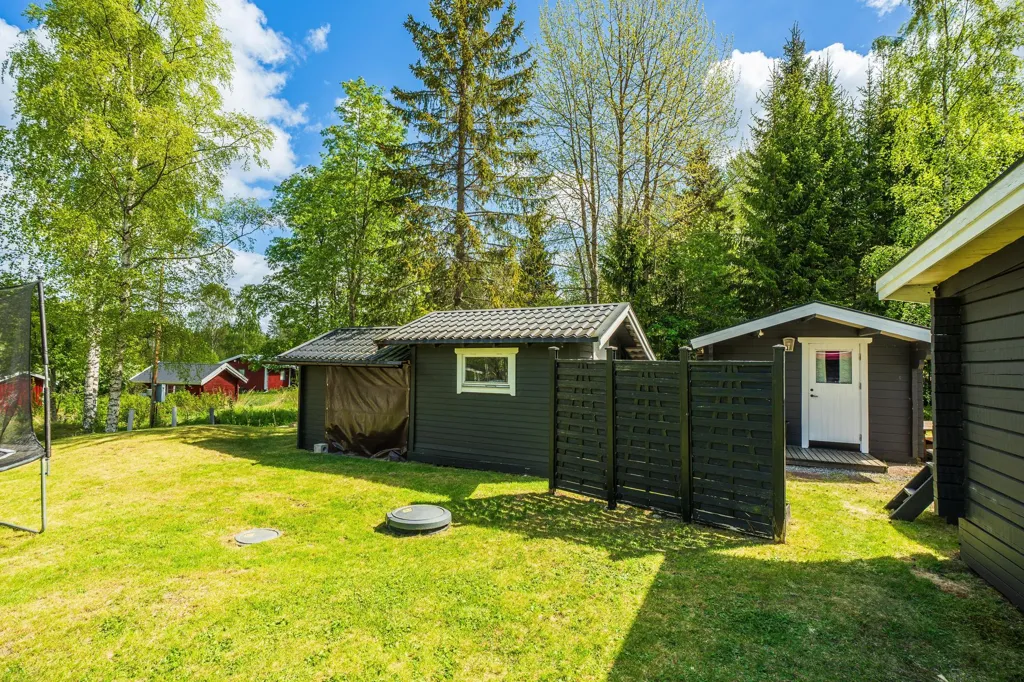 Aed - Charming Seafront Home with Open Plan in Tranquil Setting