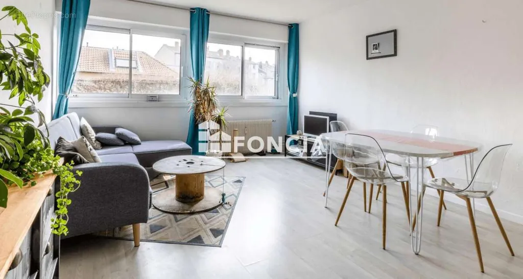 Elutuba - Bright 2-Bed Flat with Parking in Faubourg des Trois Maisons