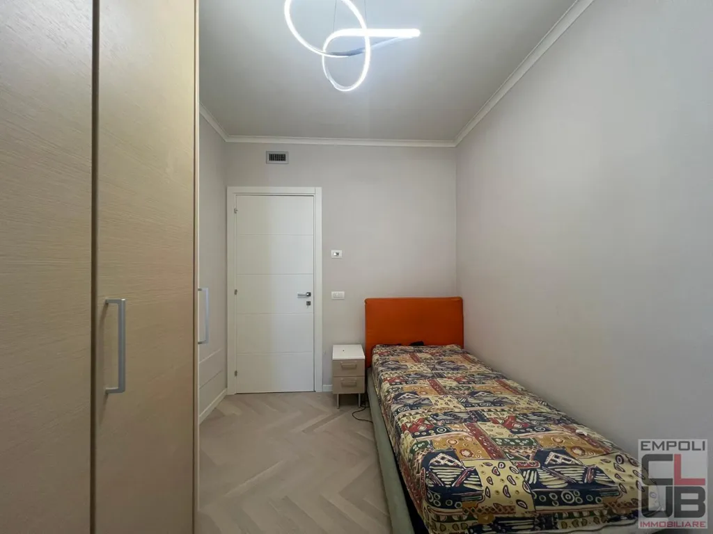 Magamistoad - Privately Leased Apartment with Terrace in Empoli