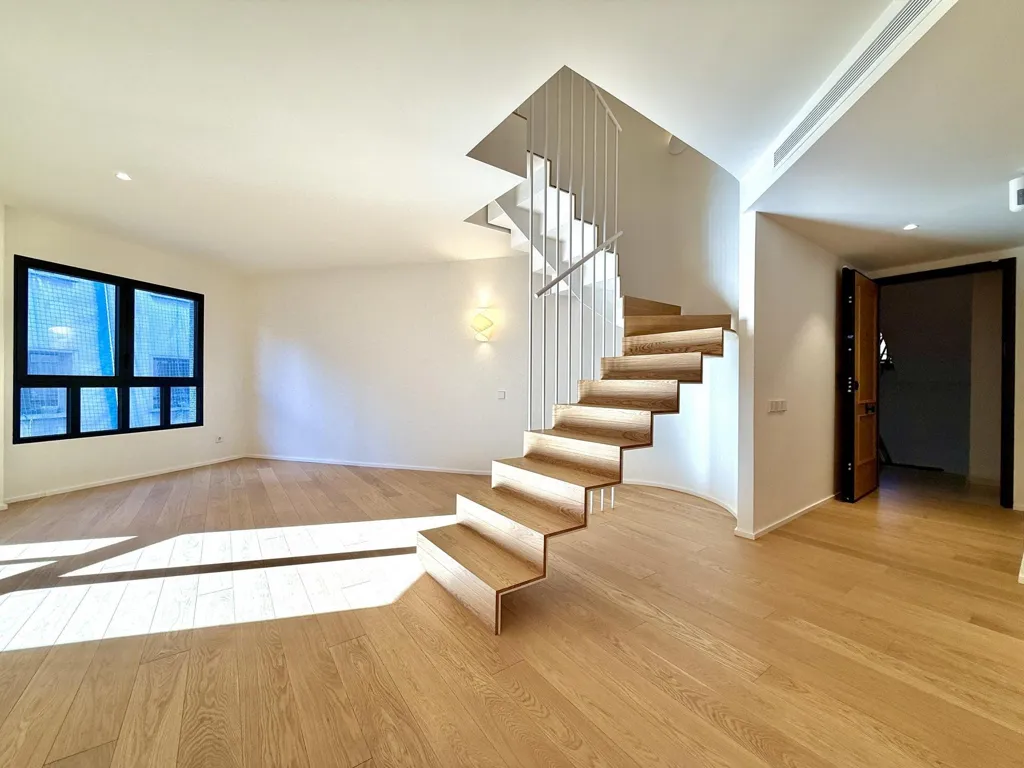 Pièces - Fully Renovated Duplex with Privacy in Alicante