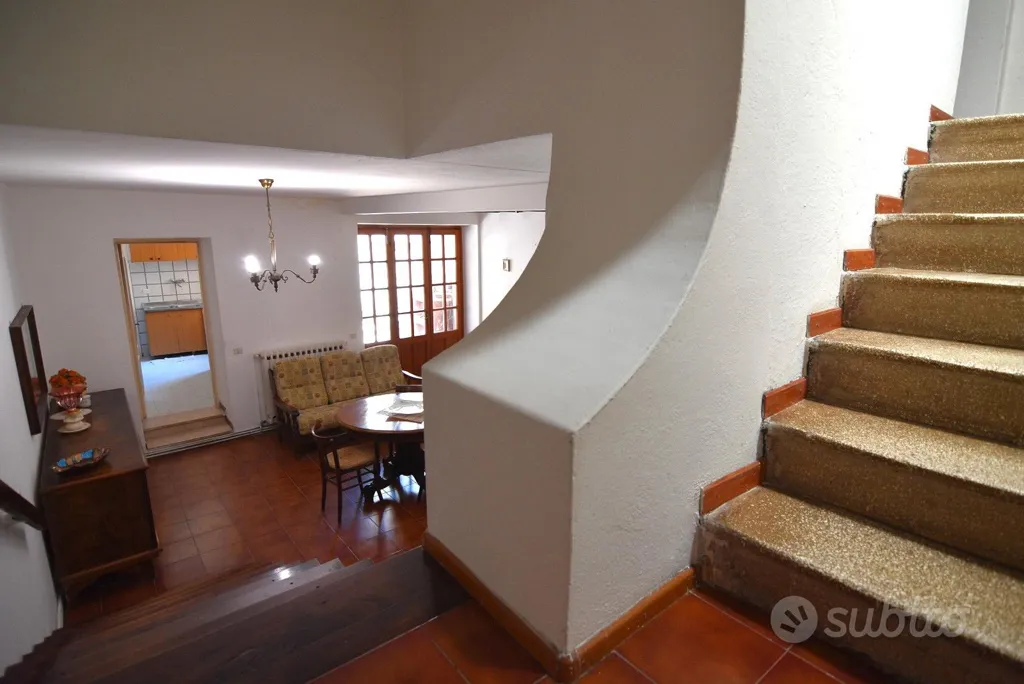 Rooms - Detached House with Private Courtyard in Centre