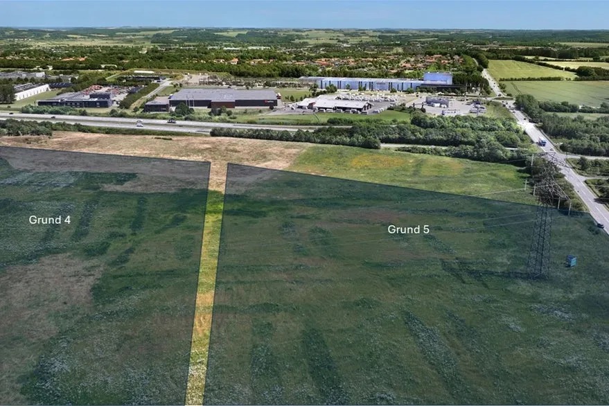 Vue aérienne - Commercial Land with E45 Access in Støvring