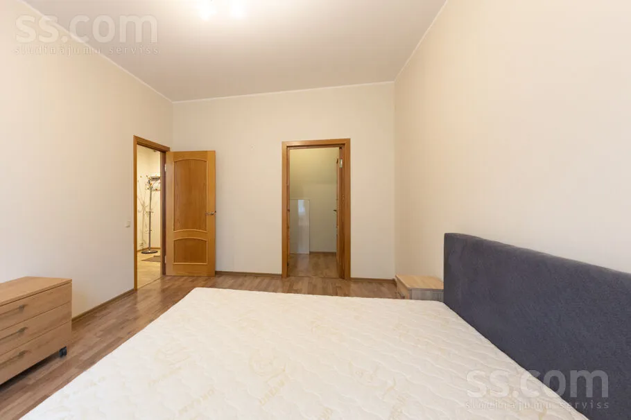 Chambres - Sunny Two-Bedroom Flat in Green Imanta