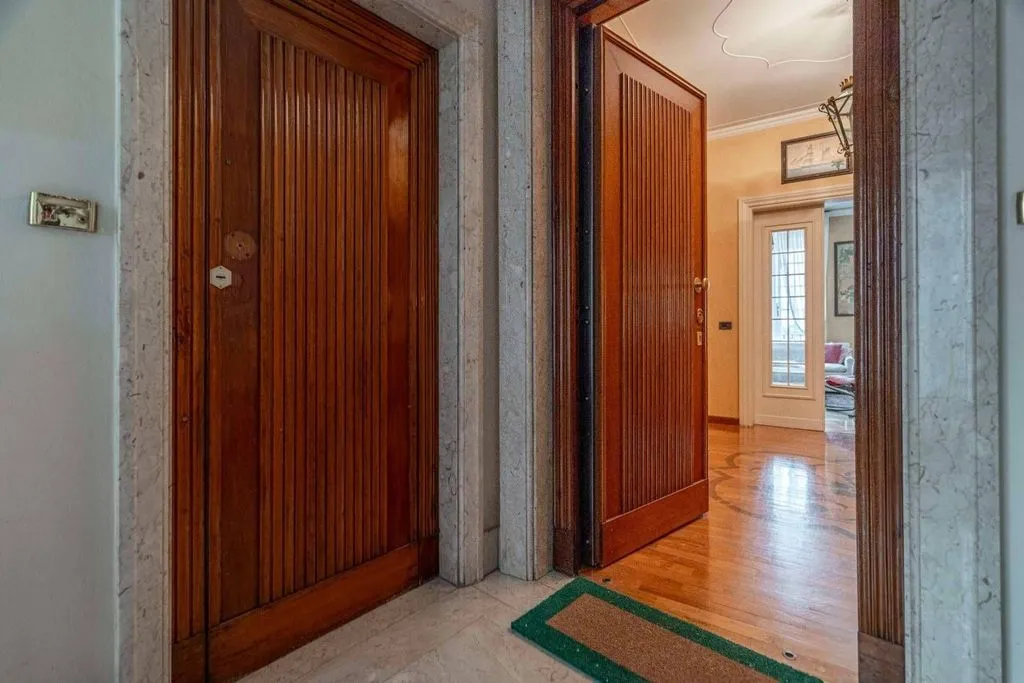 Entrée - Luxury Apartment with Panoramic Terrace in Genoa