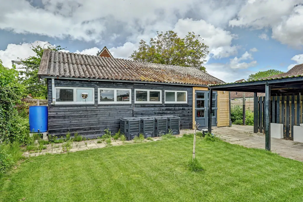 Giardino - Renovated Schoolhouse with Loft in Oudelande
