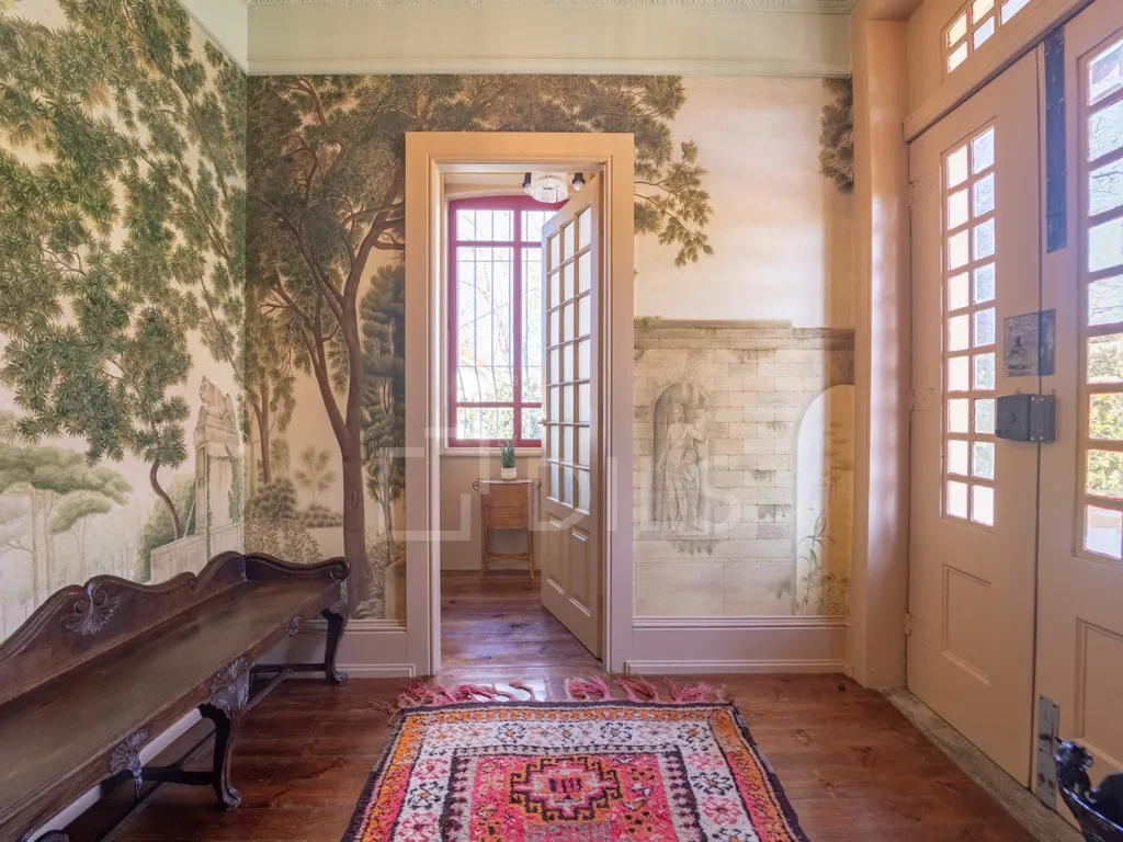 Esik - Historic Palacete with Pool in Miramar