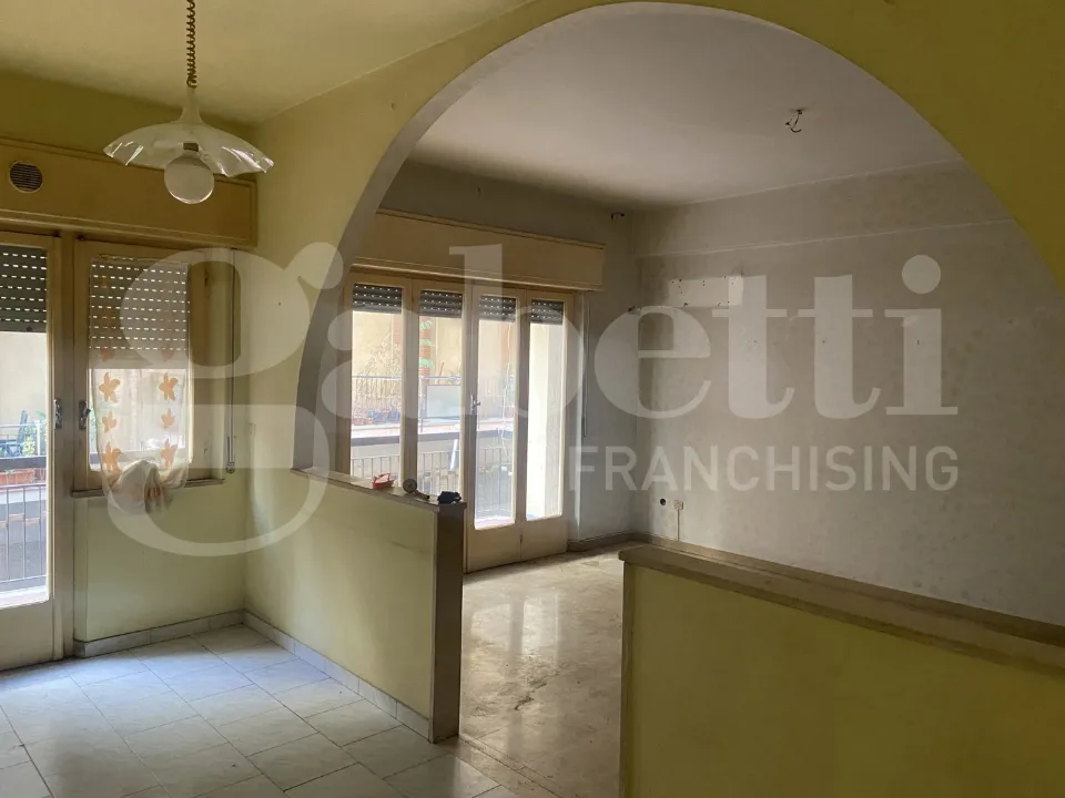 Pièces - Apartment with Balcony in Reggio Calabria