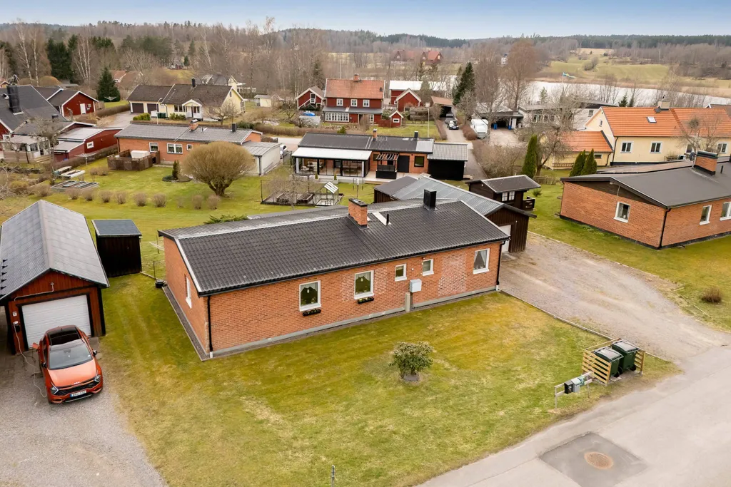 4-toaline maja asukohas Finspångs kommun