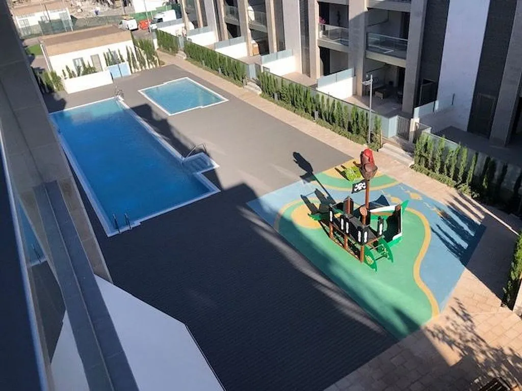 Bassein - Penthouse with Private Pool in Camp Redó