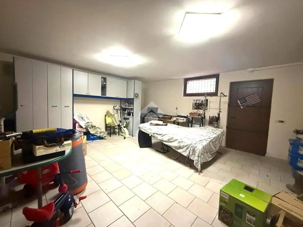 Garage - Villa with Balcony in Central Trecate