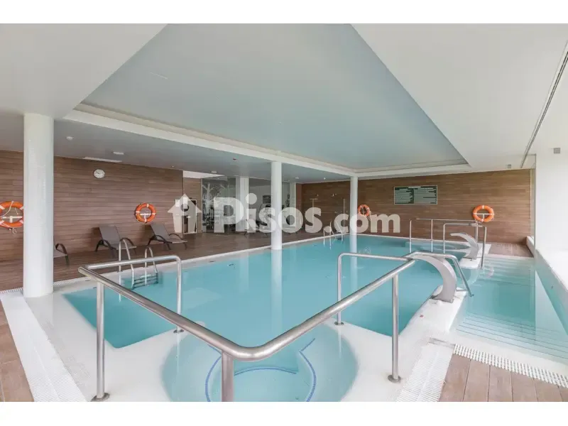 Piscine - Contemporary Apartment with Panoramic Views in Oviedo
