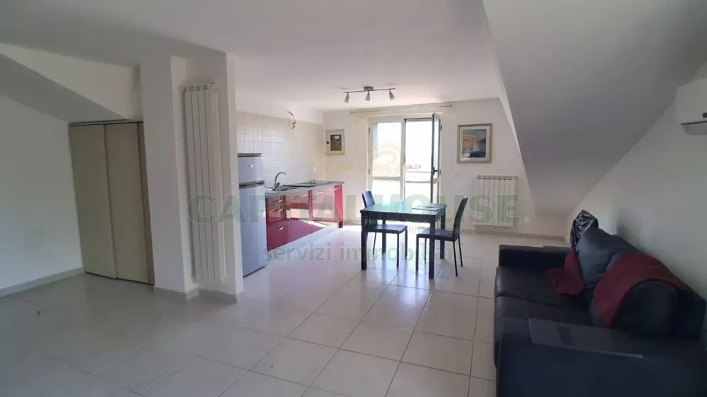 Séjour - Mansarded Apartment with Balcony in Vitulazio