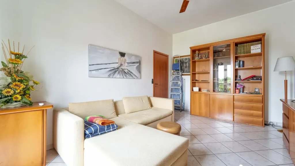 Séjour - Spacious 2-Bedroom Apartment in Casalmaiocco