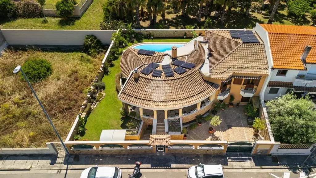 Õhuvaade - Penthouse Villa with Pool in Selargius