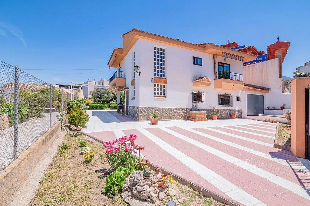 Välivaade - Chalet with Pool and Garden in Cajar