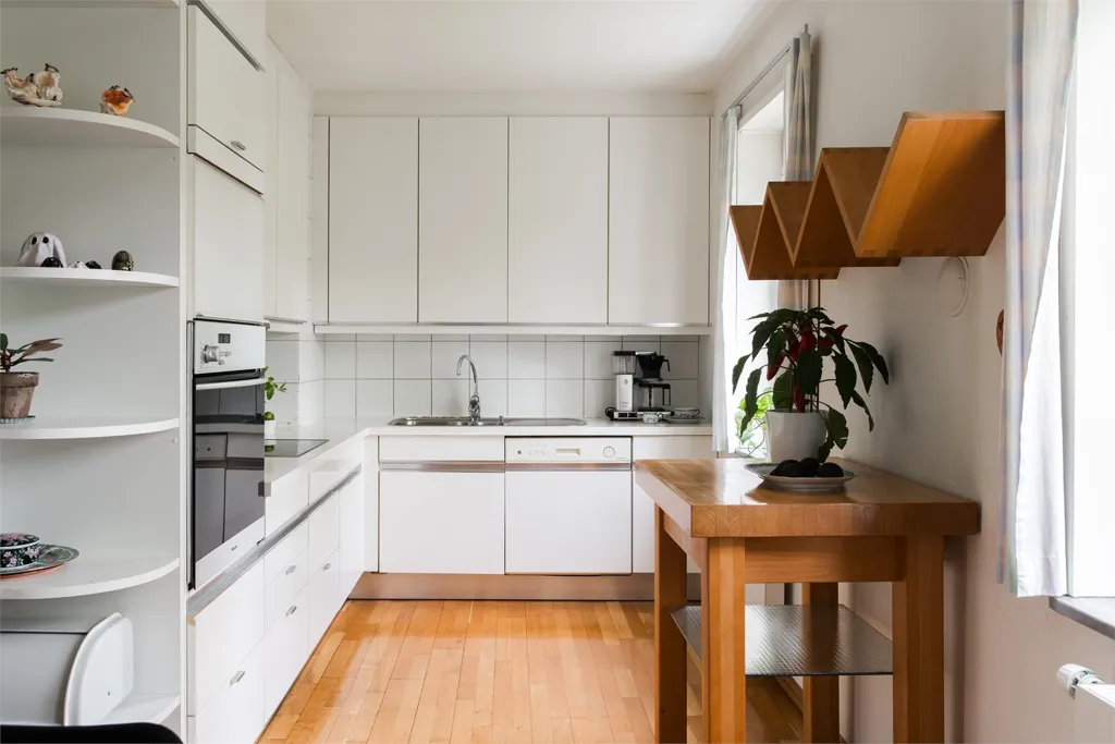 Köök - Five-Room Apartment with Balcony in Malmö
