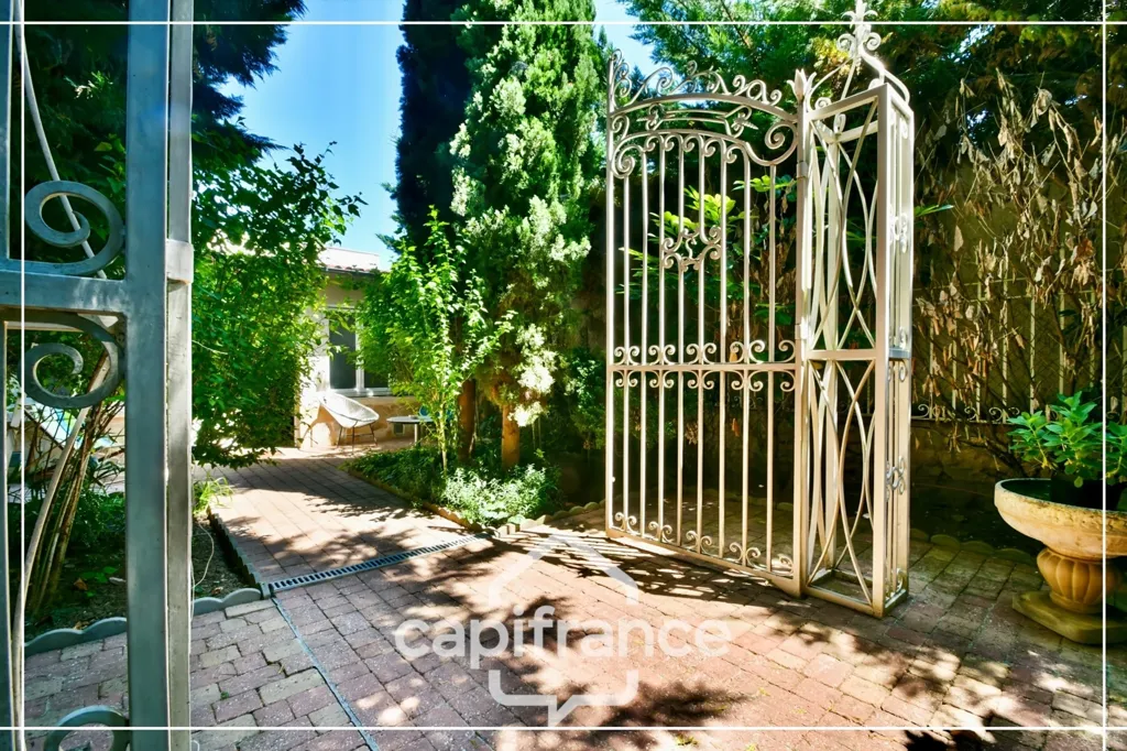 Garden - Character House with Intimate Garden in Agen Centre