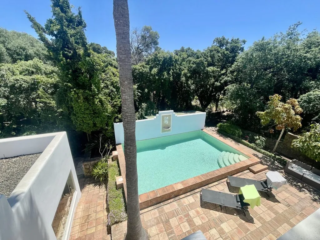 Vue aérienne - Beachside Villa with Woodland Access in Sotogrande