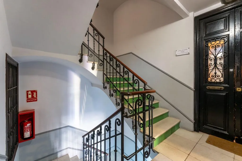 Rooms - Luxury Apartment with City View in Málaga