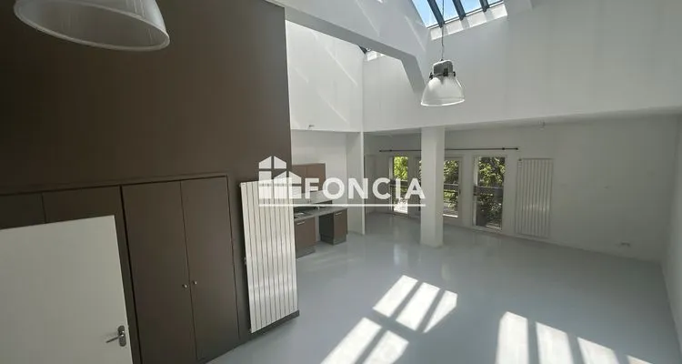 Elutuba - Duplex with Verrière in Chartres Centre