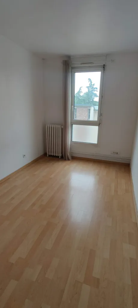 Stanze - 3-Piece Flat with Balcony in Yerres Centre