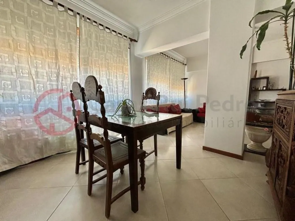 Söögituba - Luxury Flat with City View in Almada