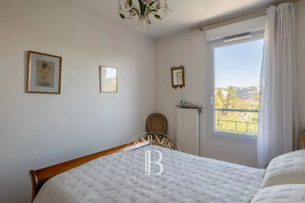 Chambres - Appartement avec Terrasse de 100 m² à Ecully