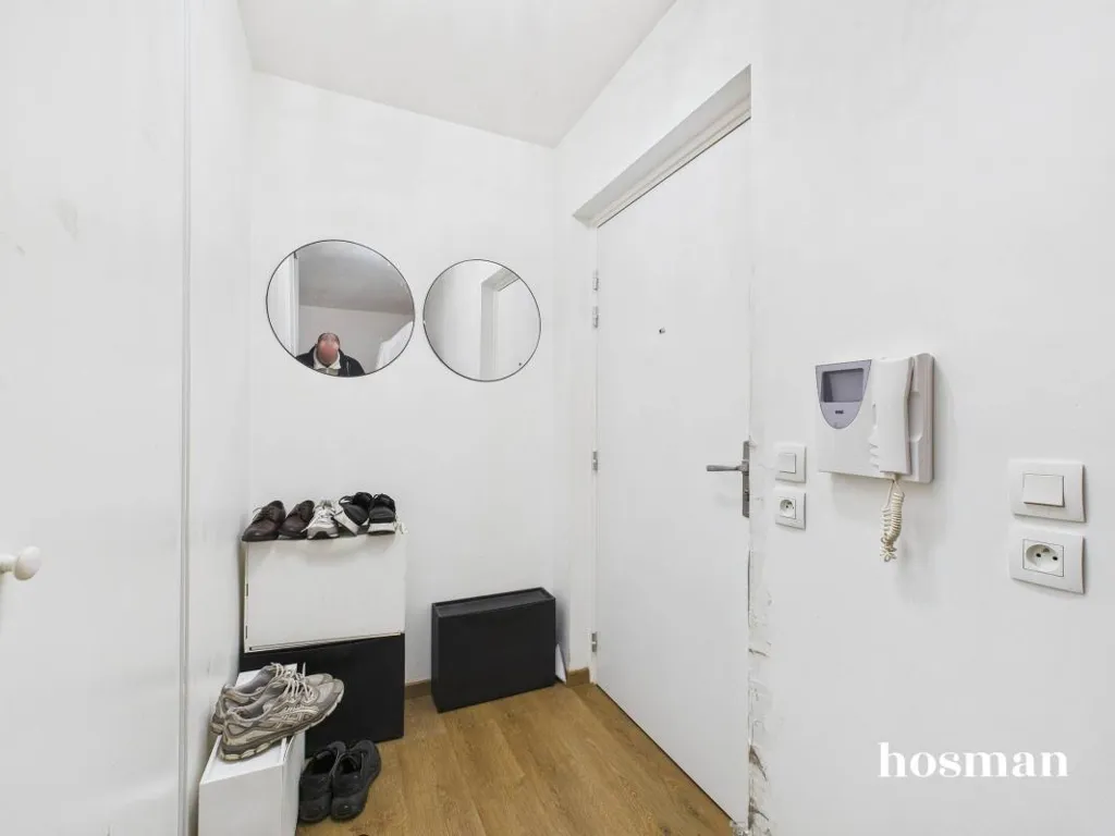 Hallway - 4-Piece Flat with Balcony in Saint-Denis