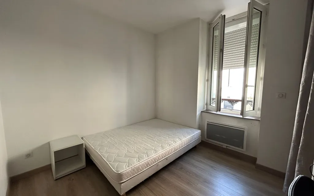Chambres - Appartement Meublé 1 Pièce au Cœur des Ruchoux à Limoges