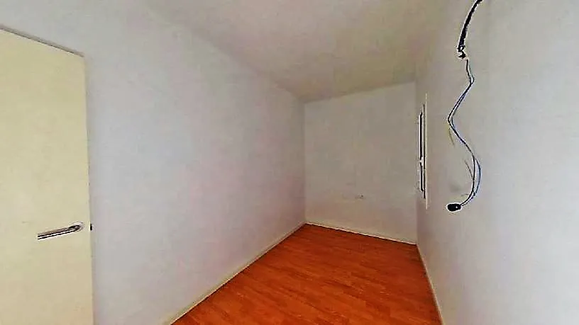 Toad - Flat with Parquet Floors in Esplugues de Llobregat