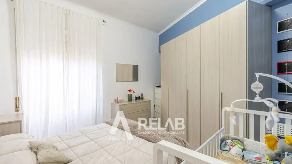 Chambres - Bright Trilocale with Balcony in Appio Claudio, Rome