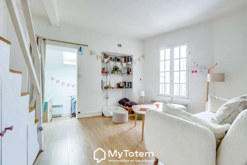 Elutuba - 3-toaline korter asukohas Boulogne-Billancourt