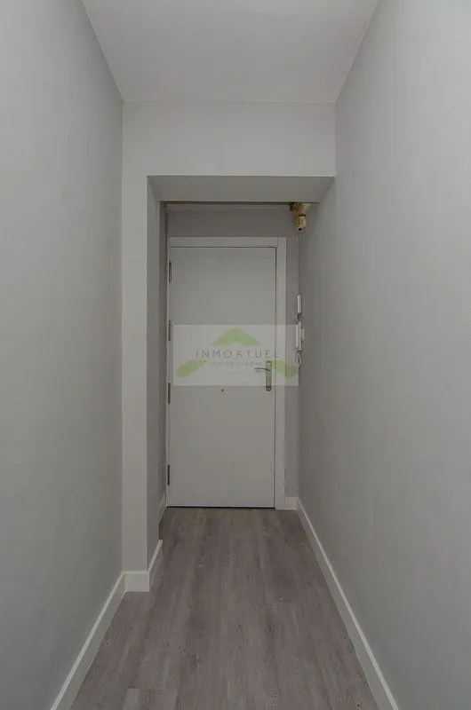 hallway_entrance