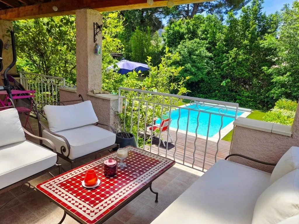 Terrass - Luxury Villa with Mountain View in Toulon