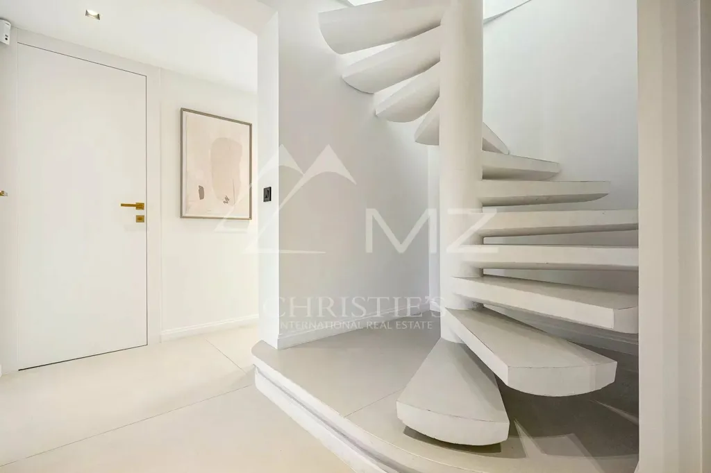 Toad - Penthouse with Sea View on Cannet Hills