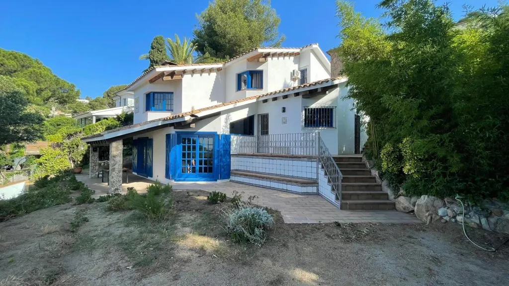Välivaade - Luxury Detached House with Sea View in Blanes