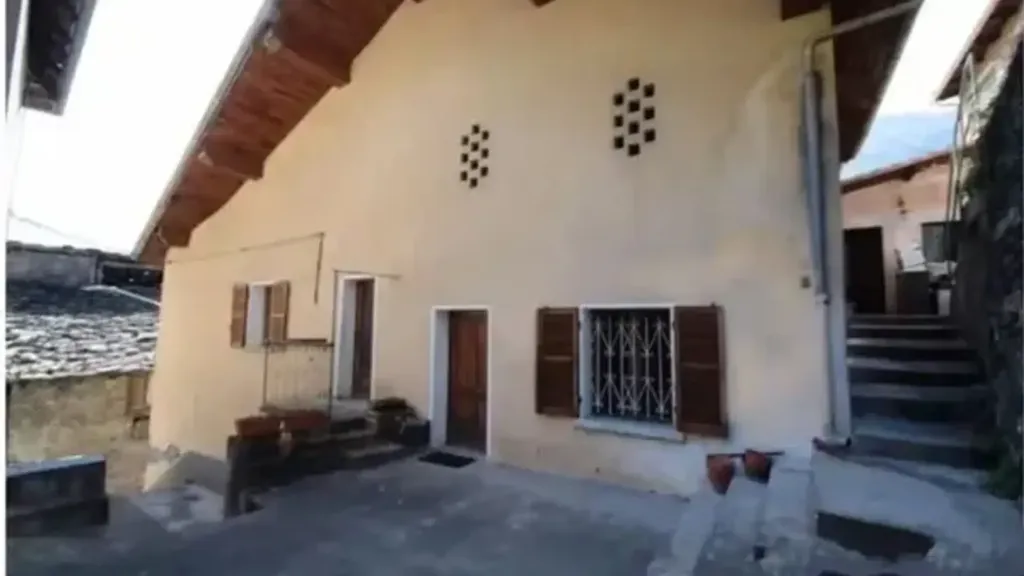 Extérieur - Rustic Terraced House in Montjovet