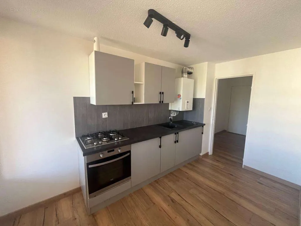 Cucina - Renovated Duplex with Terraces in Fréjus