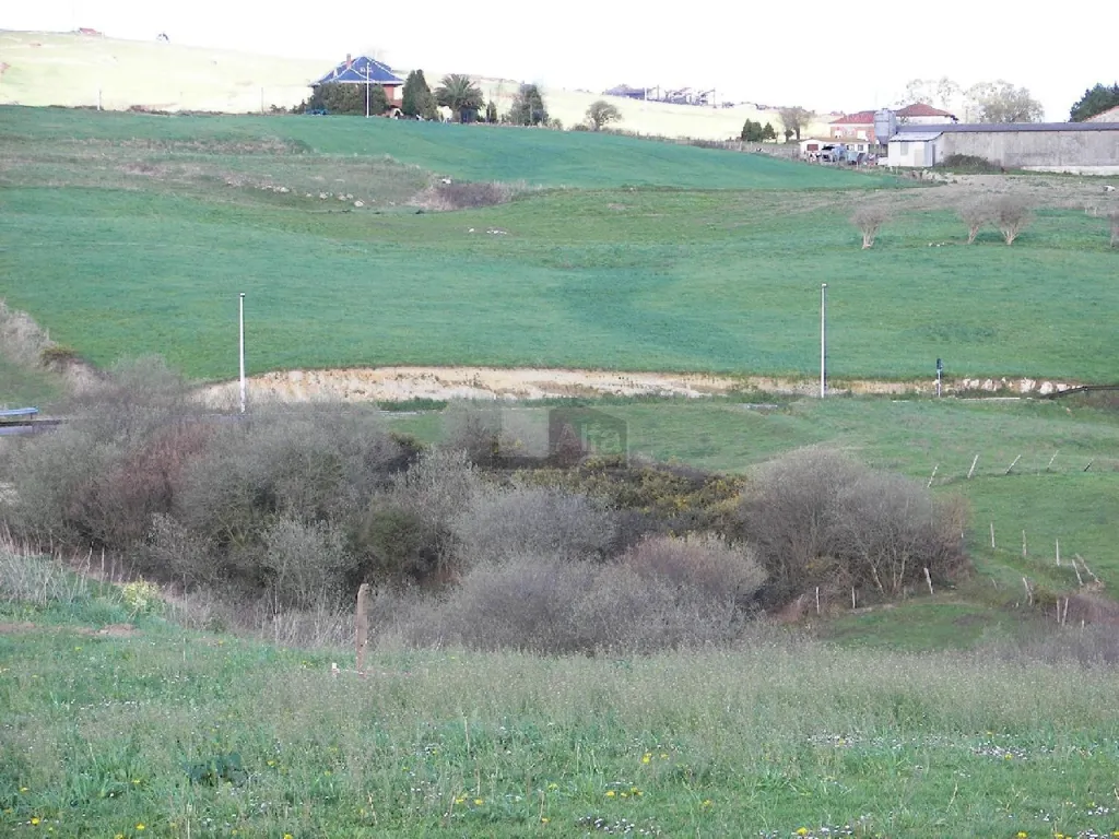 Aed - Rustic Plot with Valley Views in Suances