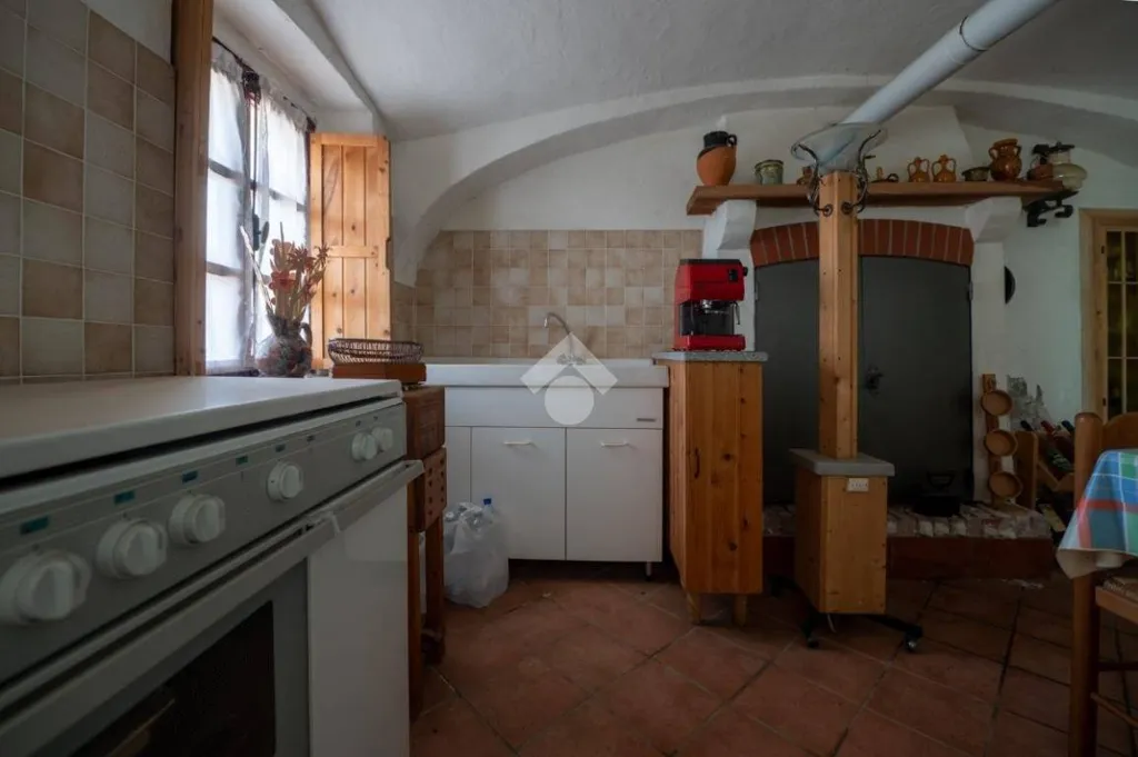 Köök - Semi-detached House with Garden in Envie