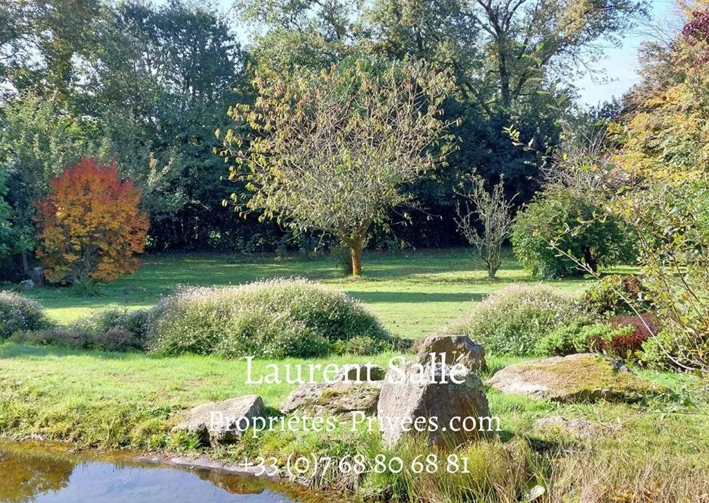 Jardin - Maison de Caractère avec Parc Arboré près de Questembert