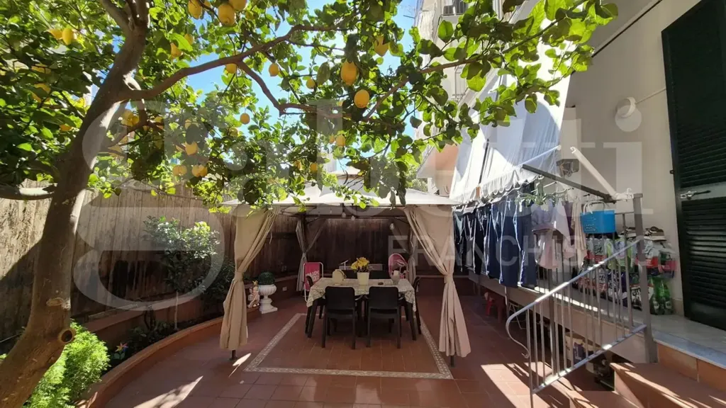 Terrass - Renovated Flat with Terrace in Bagnoli