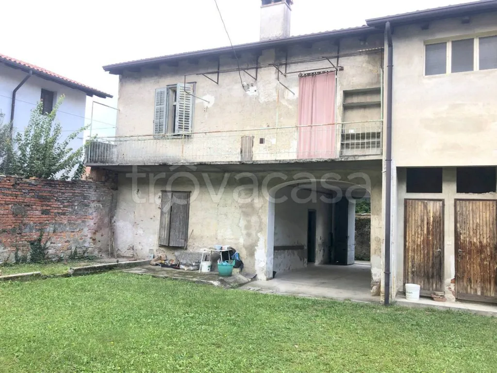 Välivaade - Villa for Renovation with Garden in Cormons