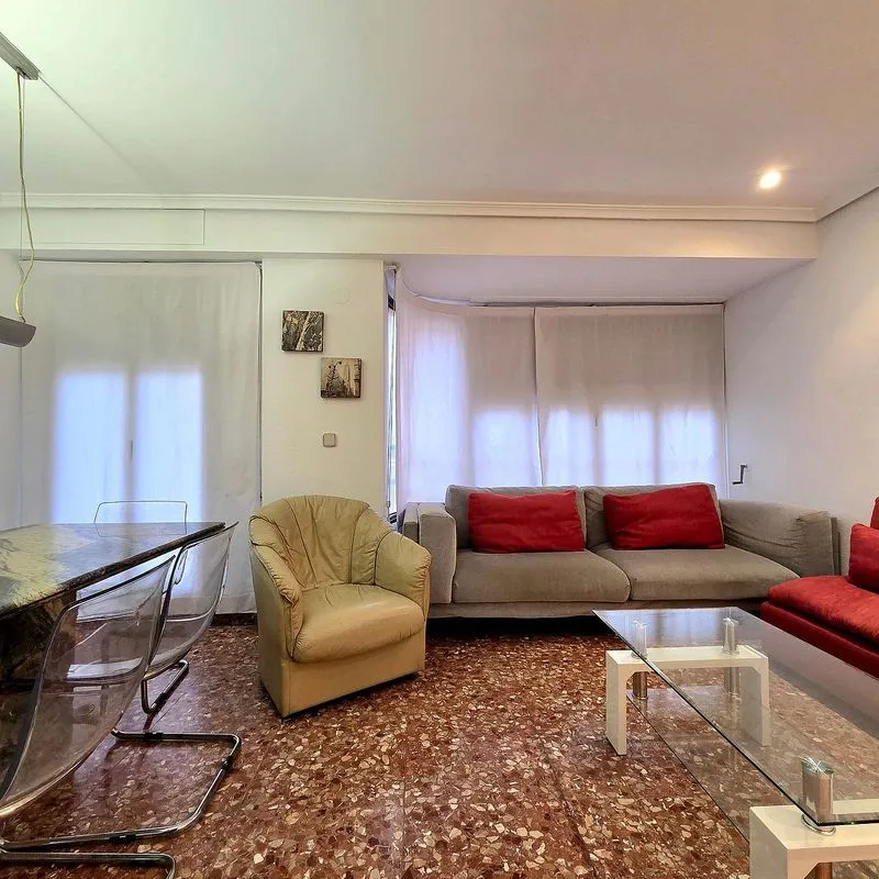 Séjour - Furnished Flat with Balcony in Valencia Centre
